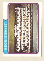 1974 Topps Base Set #643 Dodgers Team