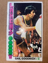 1976 Topps Base Set #125 Gail Goodrich