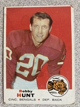 1969 Topps Base Set #243 Bobby Hunt