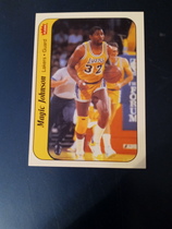 1986 Fleer Stickers #7 Magic Johnson