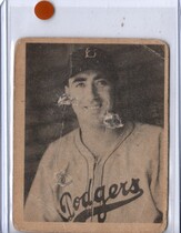 1939 Play Ball Base Set #111 Van Mungo