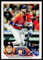 2023 Topps Base Set Series 2 #469 Yuli Gurriel