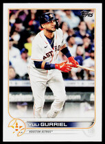 2022 Topps Base Set Series 2 #538 Yuli Gurriel